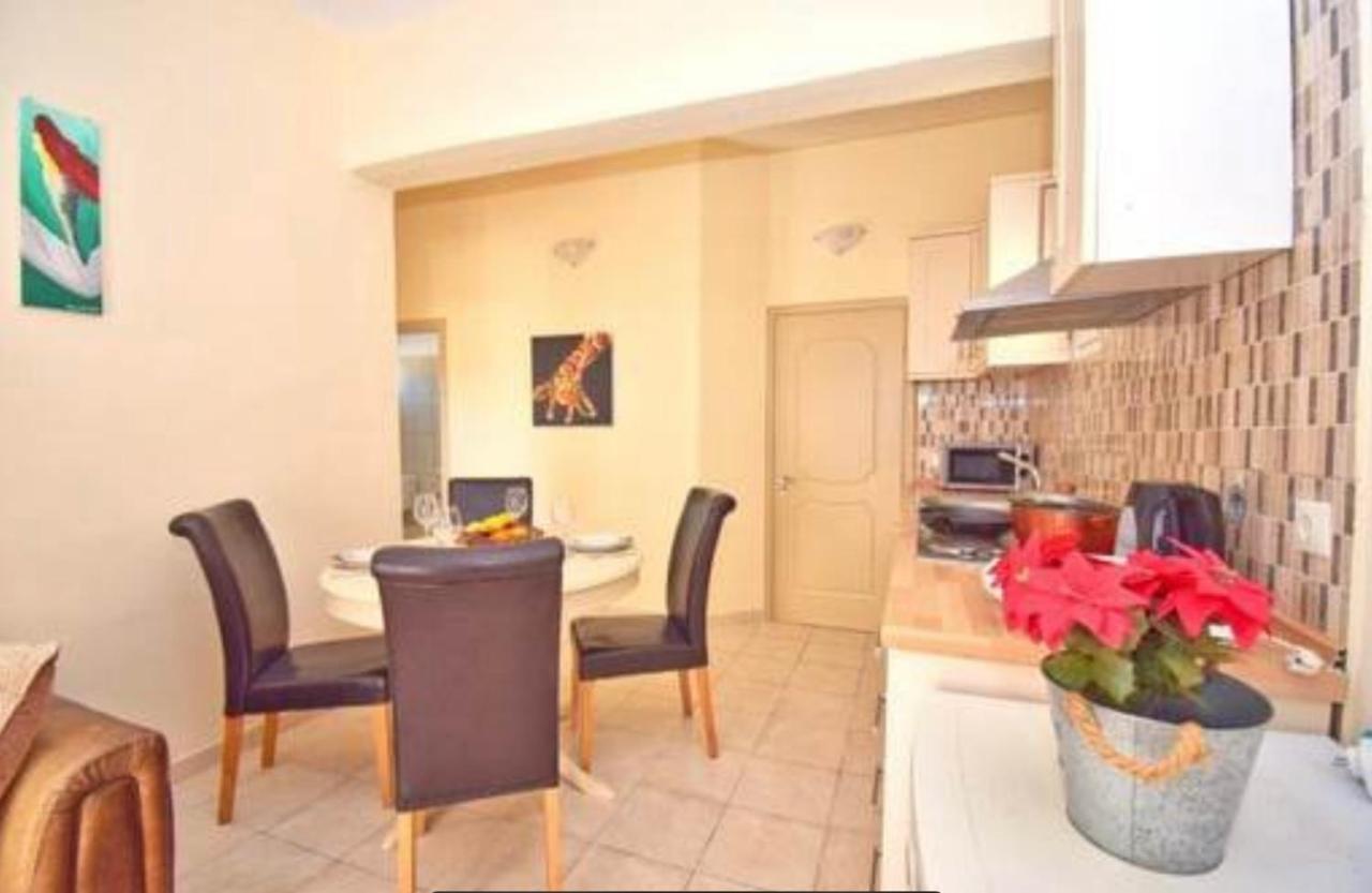 Appartement River House *